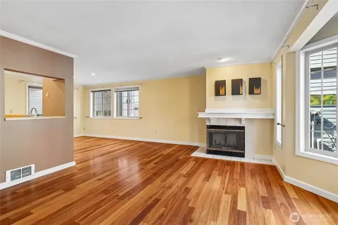1111 10th Avenue E Seattle WA 98102