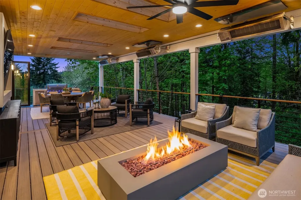 4221 NE 27th Place Newcastle WA 98059