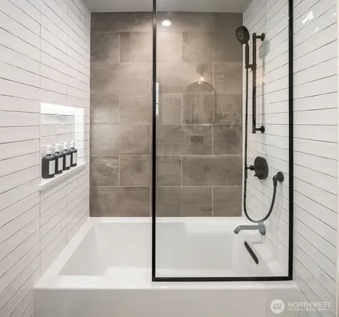 4221 NE 27th Place Newcastle WA 98059