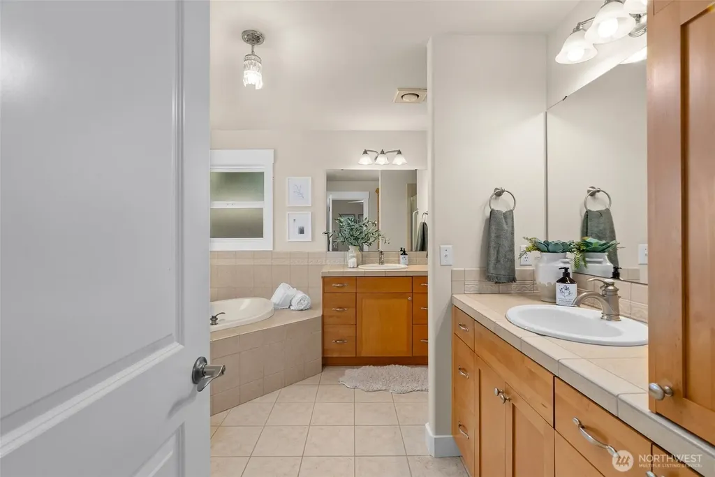 2711 103rd Street Ct NW Gig Harbor WA 98332