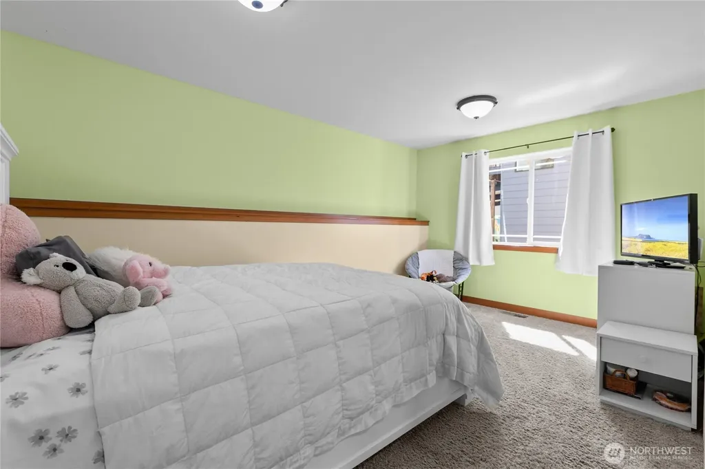16 Sunflower Circle Bellingham WA 98229