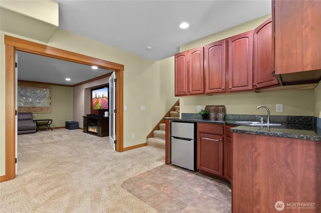16 Sunflower Circle Bellingham WA 98229