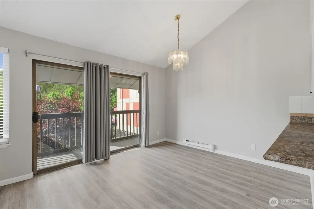 4526 S Henderson Street Seattle WA 98118
