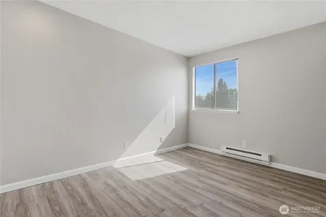 4526 S Henderson Street Seattle WA 98118
