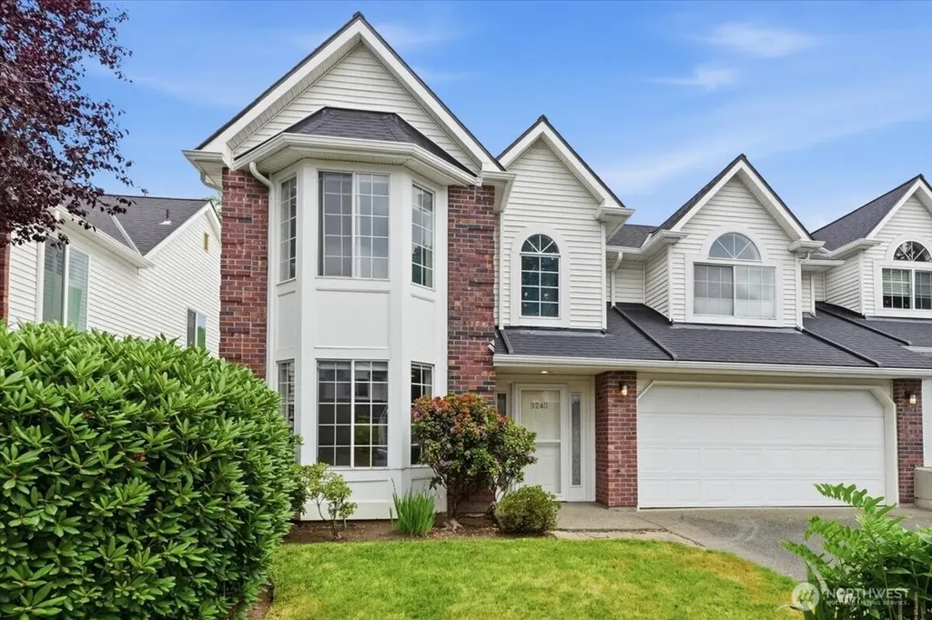 9240 S 240 Place Kent WA 98030