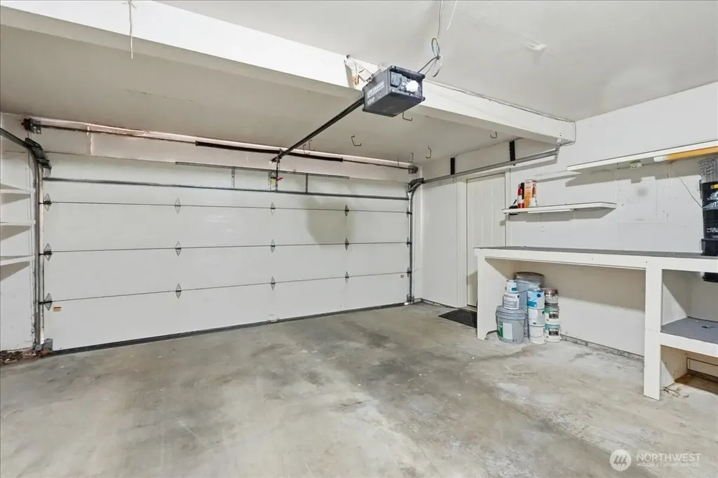 9240 S 240 Place Kent WA 98030