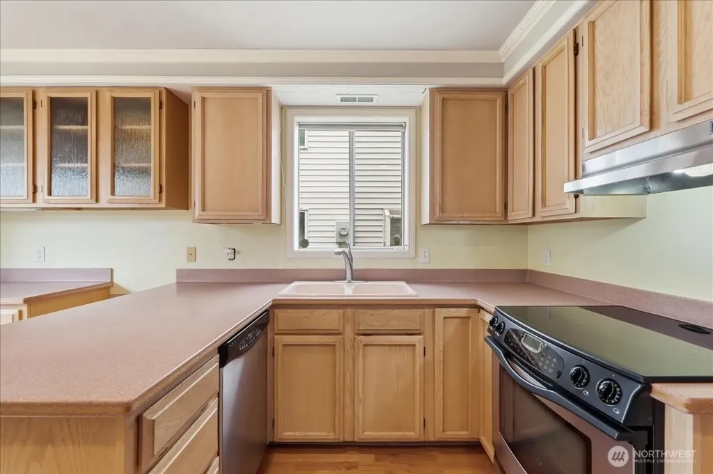 9240 S 240 Place Kent WA 98030