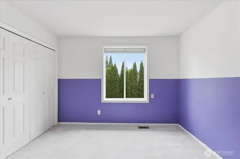 9240 S 240 Place Kent WA 98030