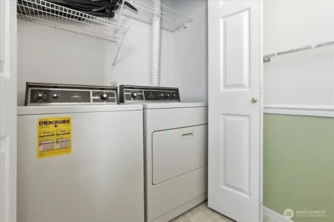 9240 S 240 Place Kent WA 98030