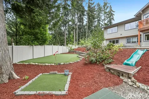 15831 SE 43rd Place Bellevue WA 98006