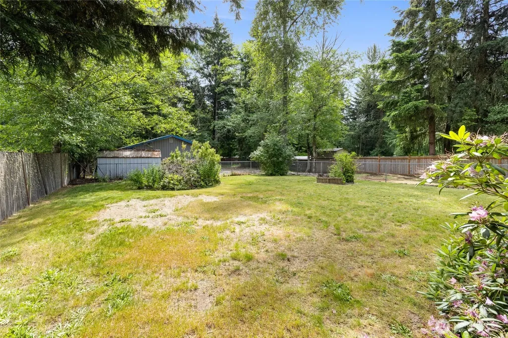 16715 122nd Ave E Puyallup WA 98374