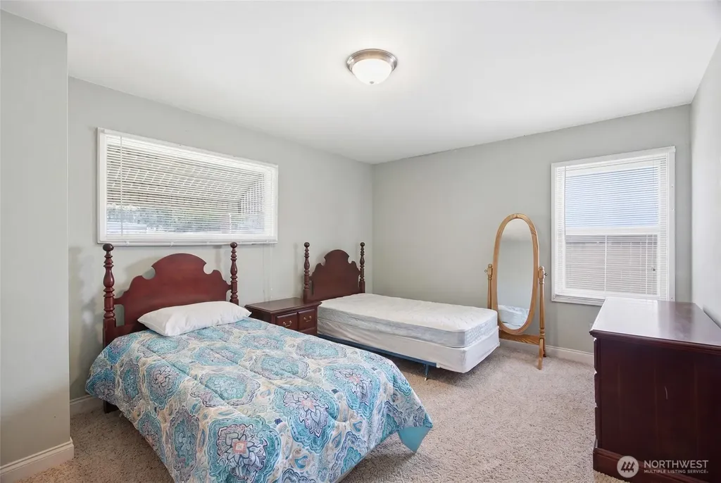 27 E Street SW Ephrata WA 98823
