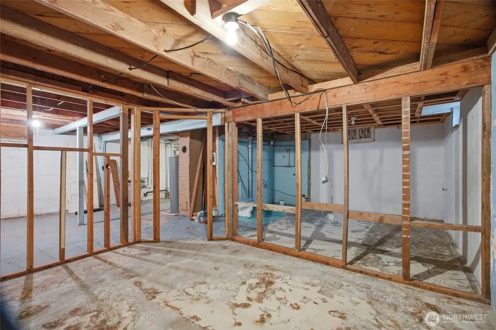 27 E Street SW Ephrata WA 98823