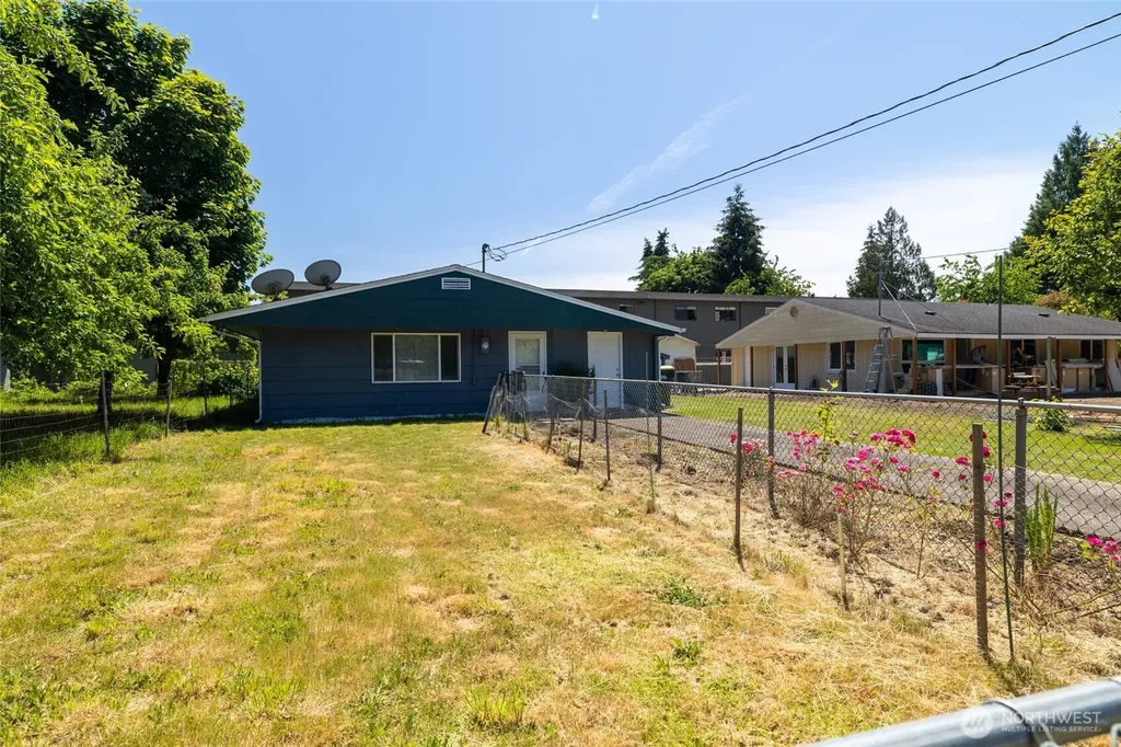 1308 W Main Street Centralia WA 98531
