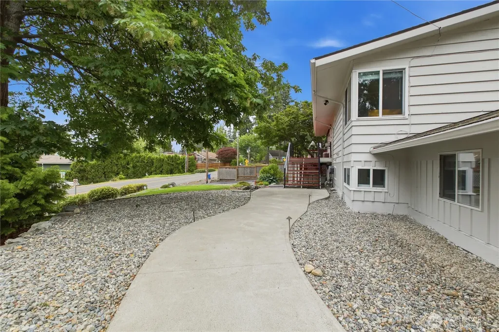 26802 148th Avenue SE Kent WA 98042