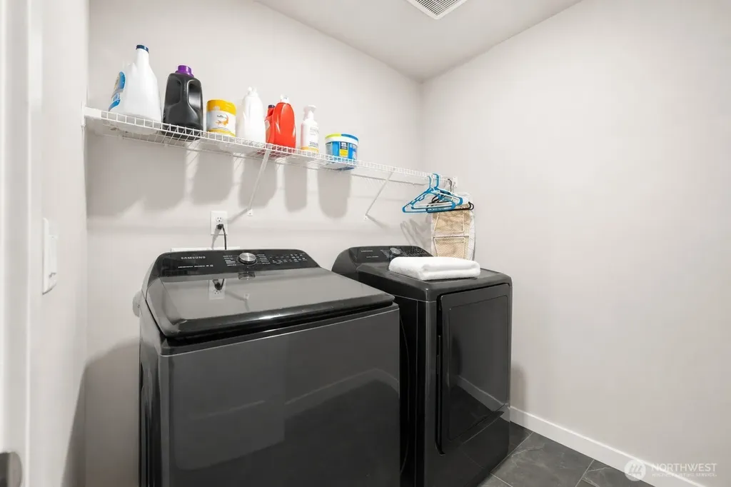 25220 176th Avenue SE Covington WA 98042