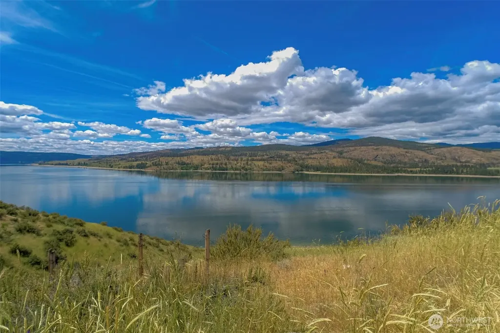 6264 Brisbois Road Fruitland WA 99129