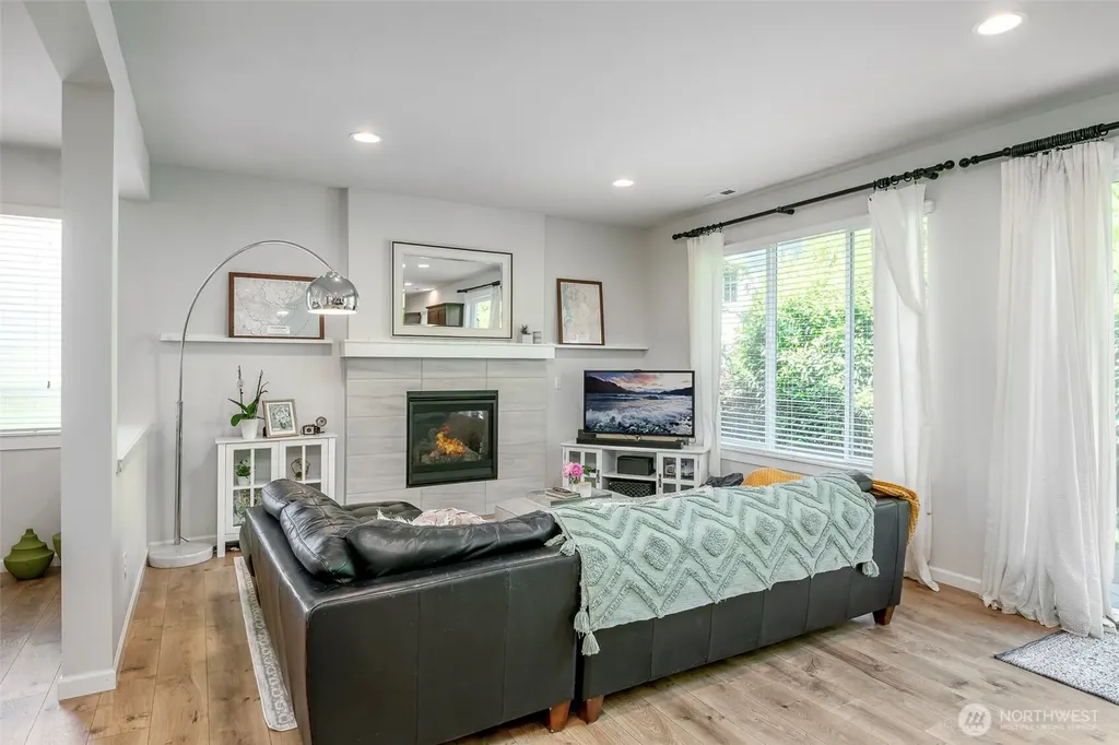 24026 SE 278th Court Maple Valley WA 98038