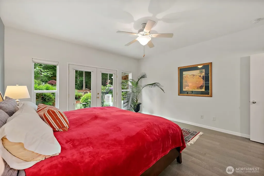321 Fairway Drive Allyn WA 98524
