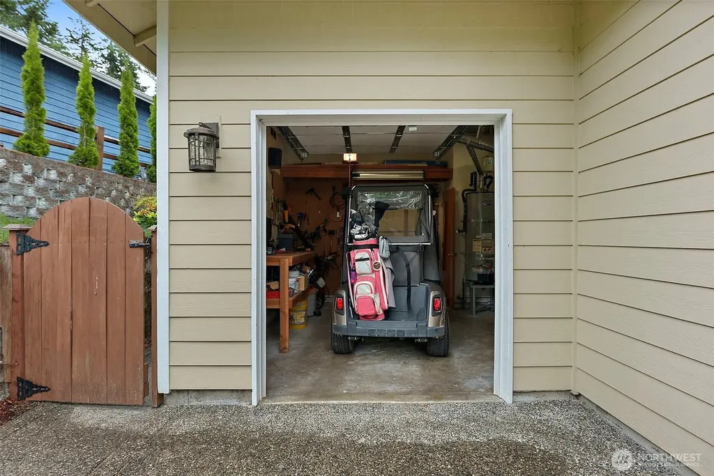 321 Fairway Drive Allyn WA 98524