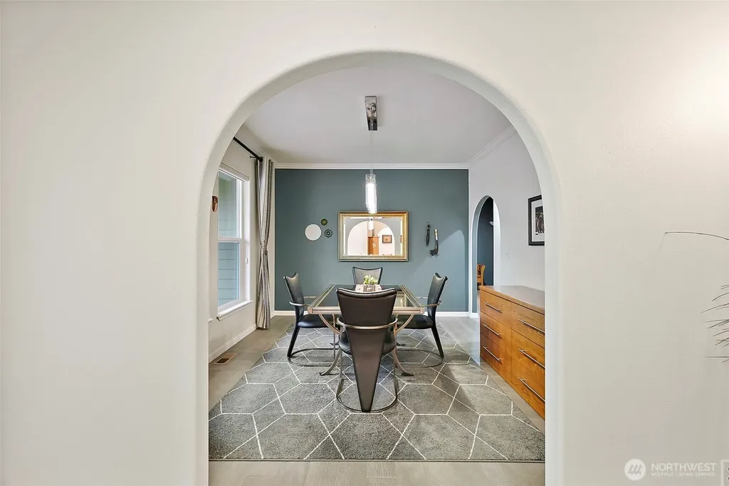 321 Fairway Drive Allyn WA 98524