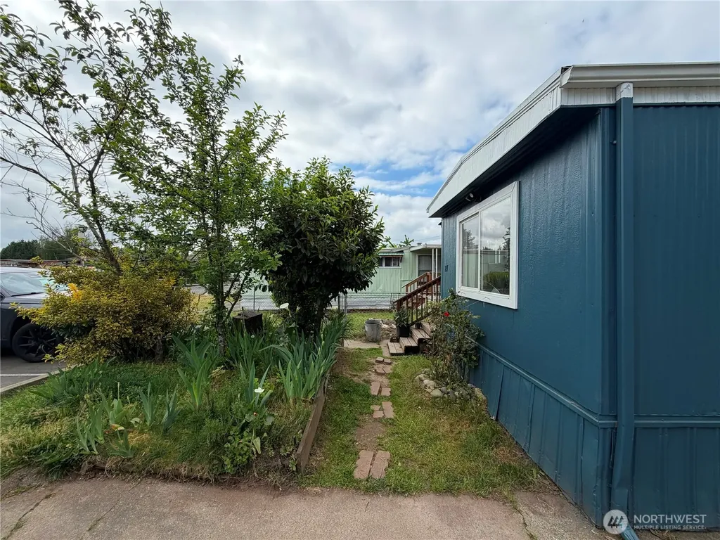 24500 Russell Road Kent WA 98032