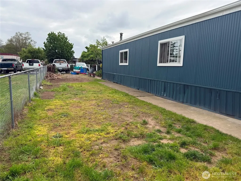 24500 Russell Road Kent WA 98032