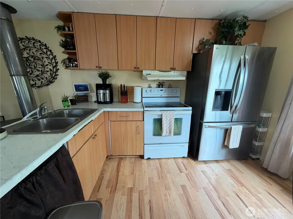 24500 Russell Road Kent WA 98032