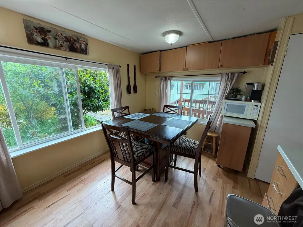 24500 Russell Road Kent WA 98032