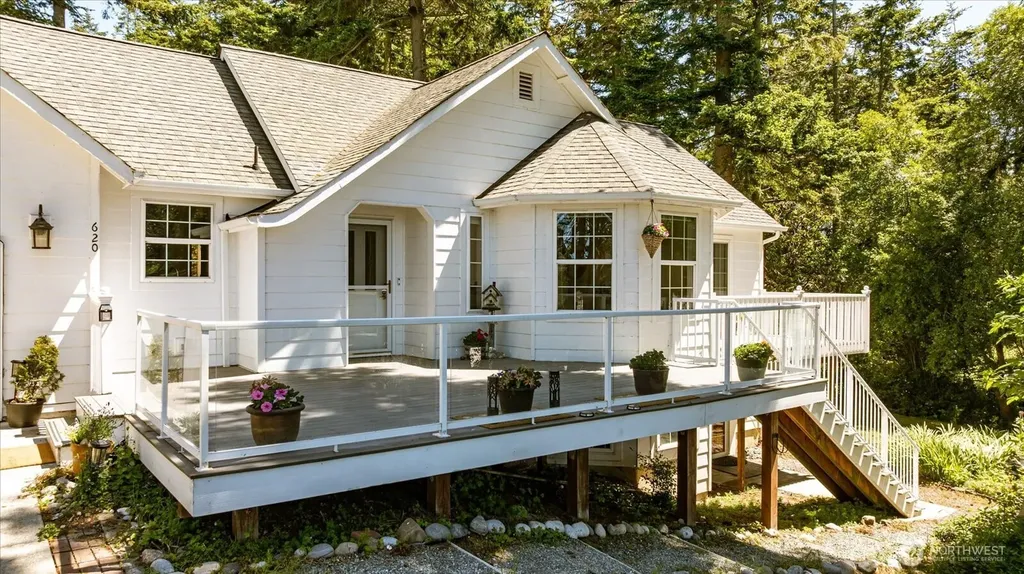 620 Coronado Avenue Coupeville WA 98239