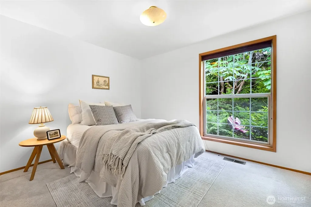 5028 Aldrich Road Bellingham WA 98226