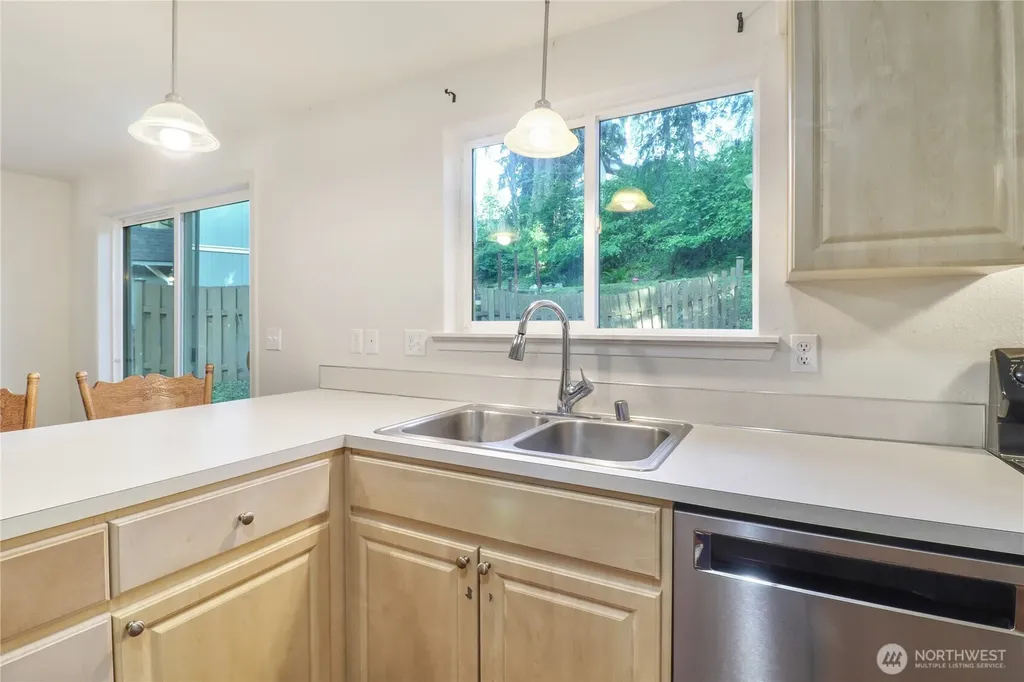 22323 Glenview Court SE Yelm WA 98597