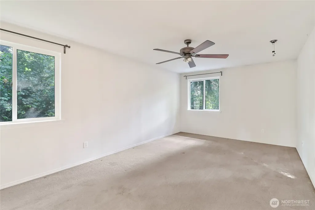 22323 Glenview Court SE Yelm WA 98597