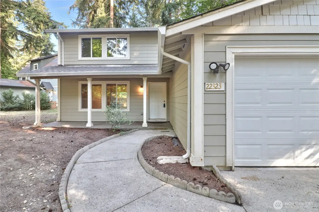 22323 Glenview Court SE Yelm WA 98597
