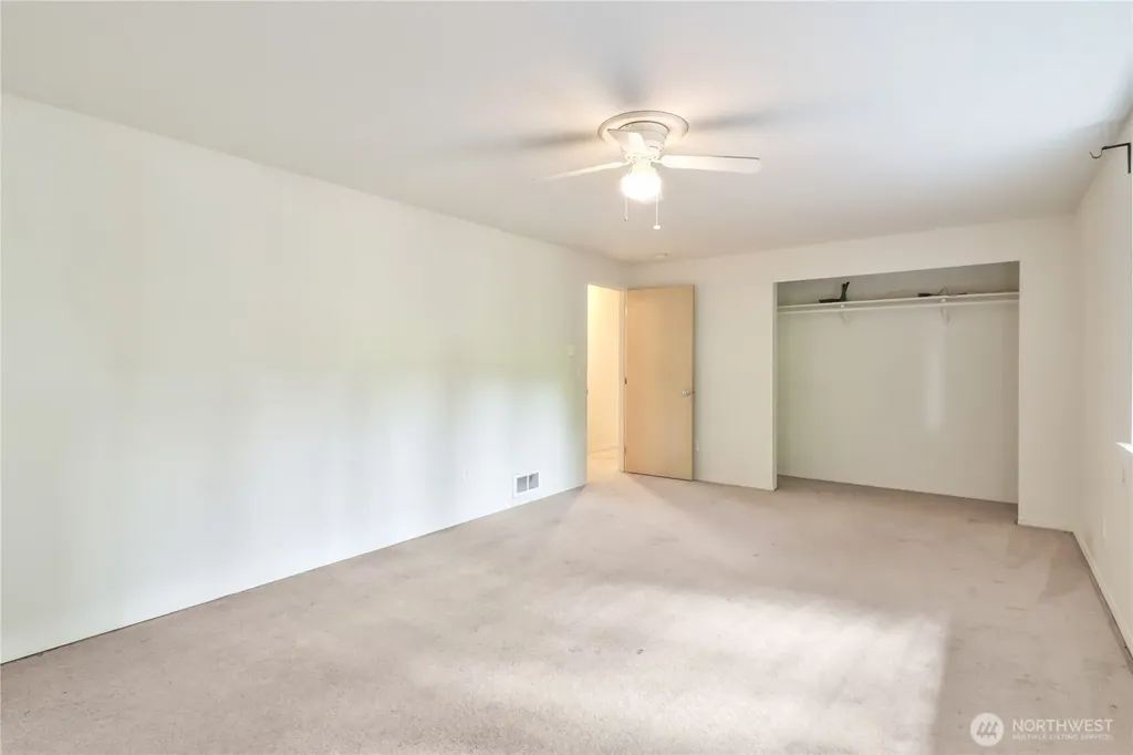 22323 Glenview Court SE Yelm WA 98597