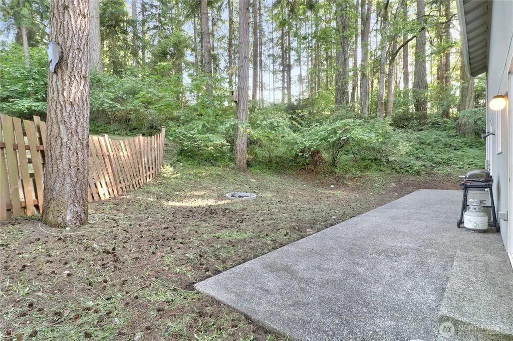 22323 Glenview Court SE Yelm WA 98597