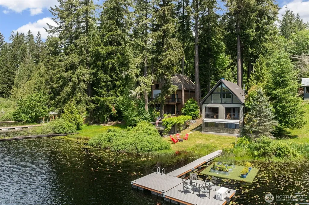 8530 E Lake Cochran Road Monroe WA 98272