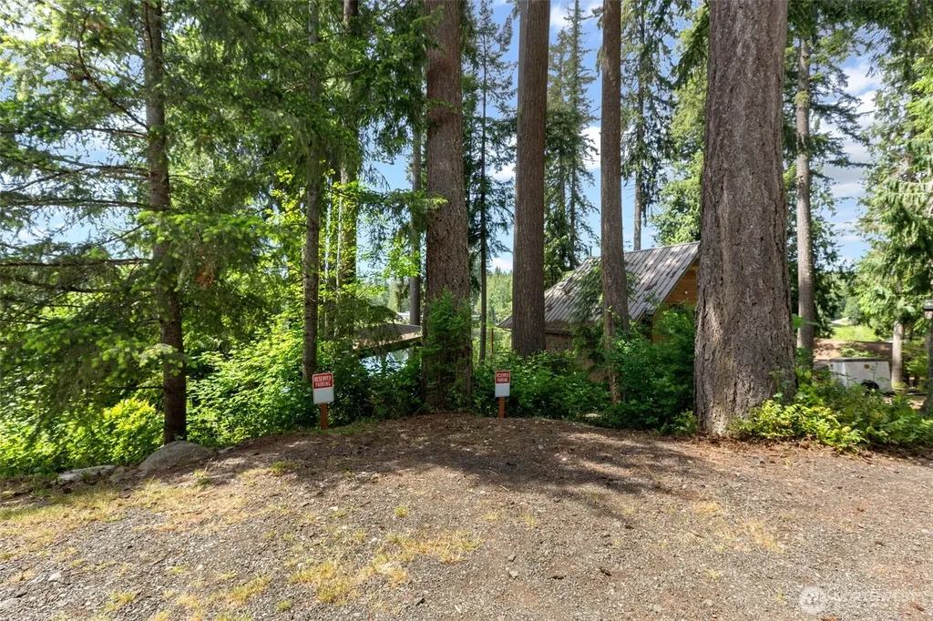 8530 E Lake Cochran Road Monroe WA 98272