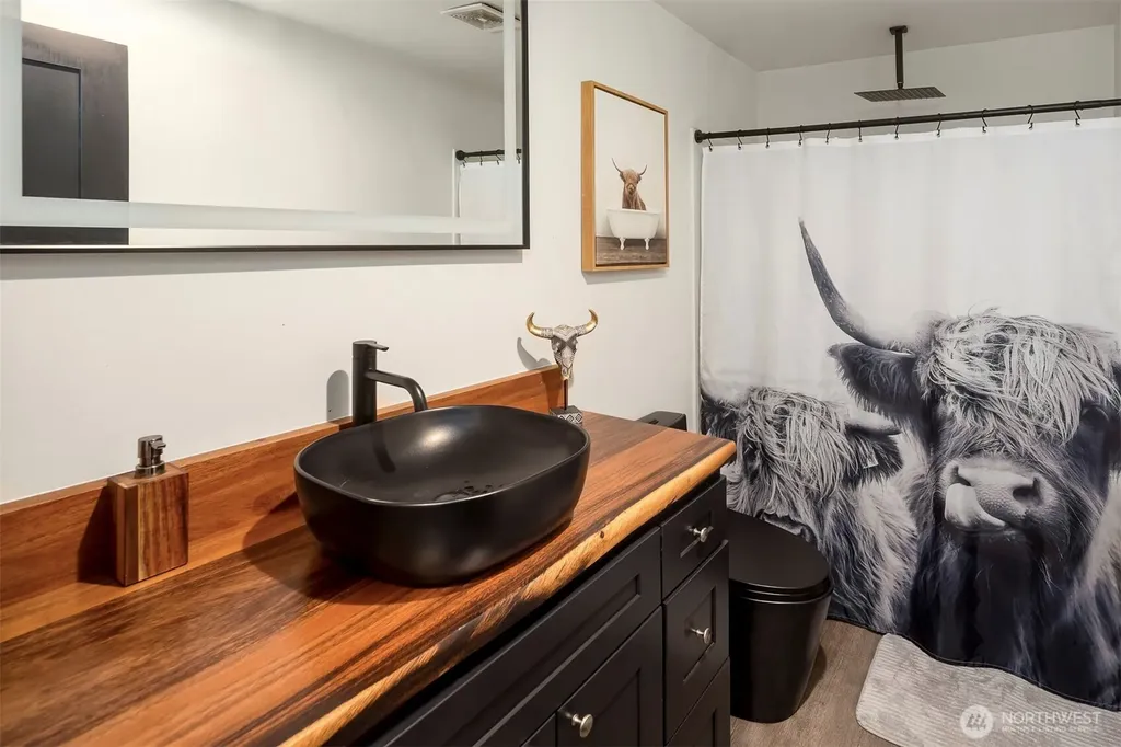 13804 Easy Street NW Gig Harbor WA 98329