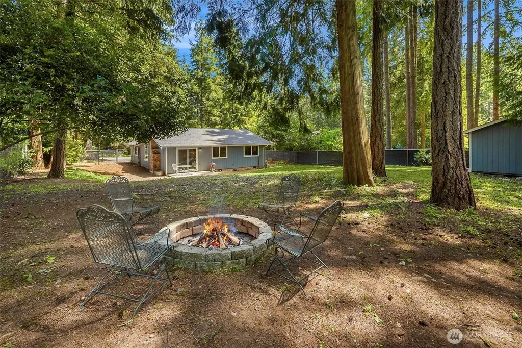 13804 Easy Street NW Gig Harbor WA 98329