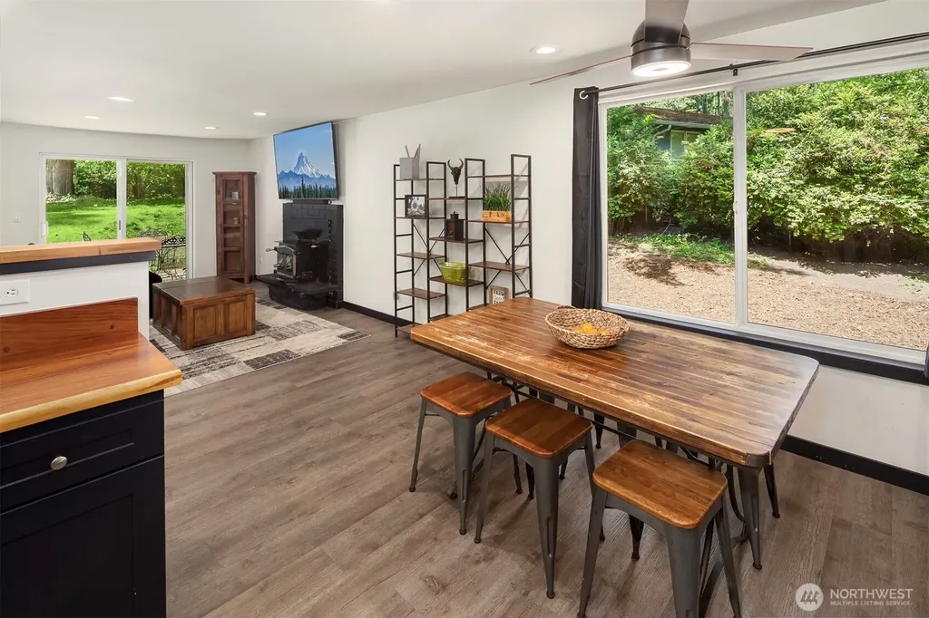 13804 Easy Street NW Gig Harbor WA 98329