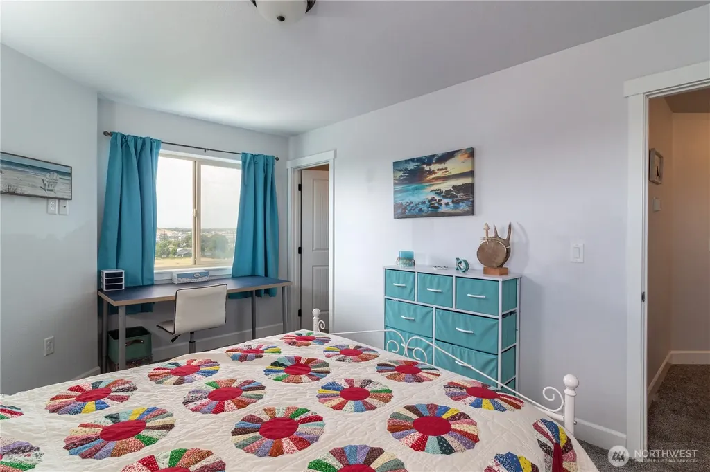 2375 NW Valley View Drive Hermiston OR 97838