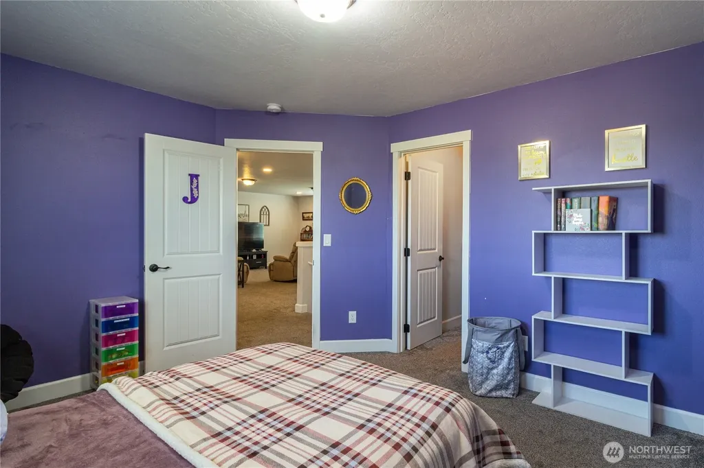 2375 NW Valley View Drive Hermiston OR 97838