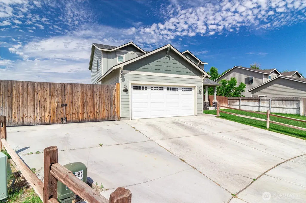 2375 NW Valley View Drive Hermiston OR 97838