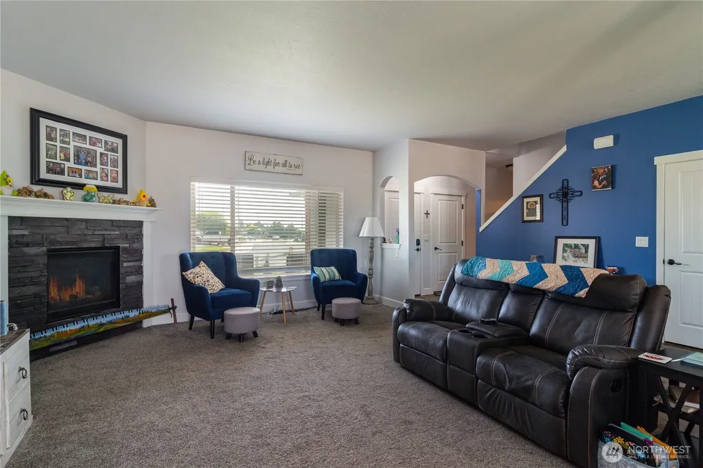 2375 NW Valley View Drive Hermiston OR 97838
