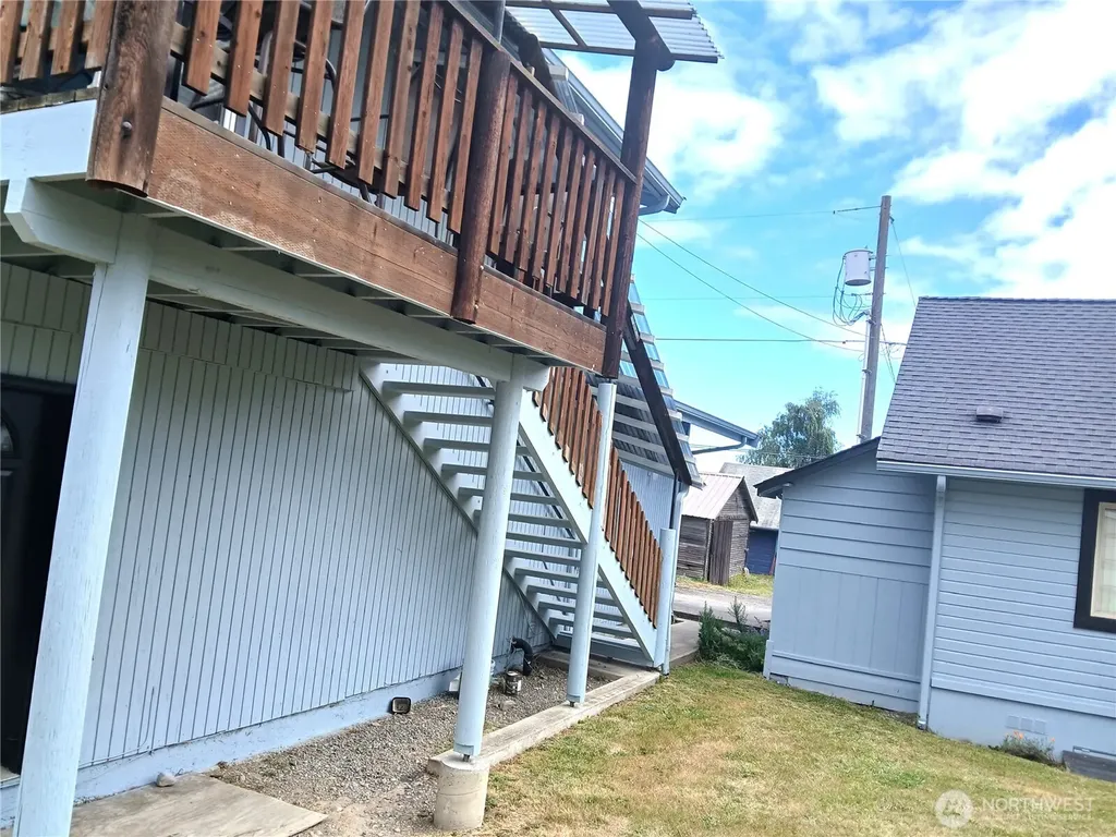 616 S Race Street Port Angeles WA 98362