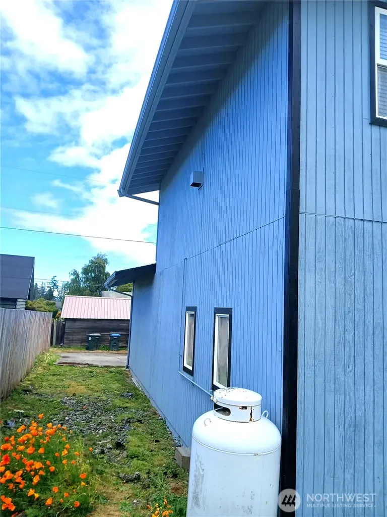 616 S Race Street Port Angeles WA 98362