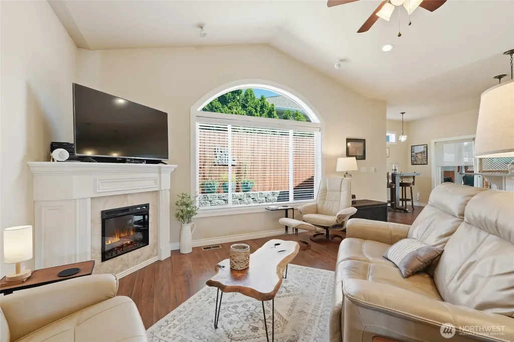 404 Ridgewood Drive Manson WA 98831