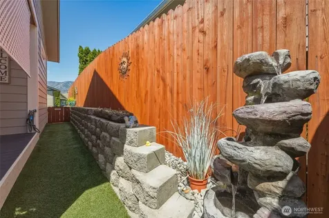 404 Ridgewood Drive Manson WA 98831