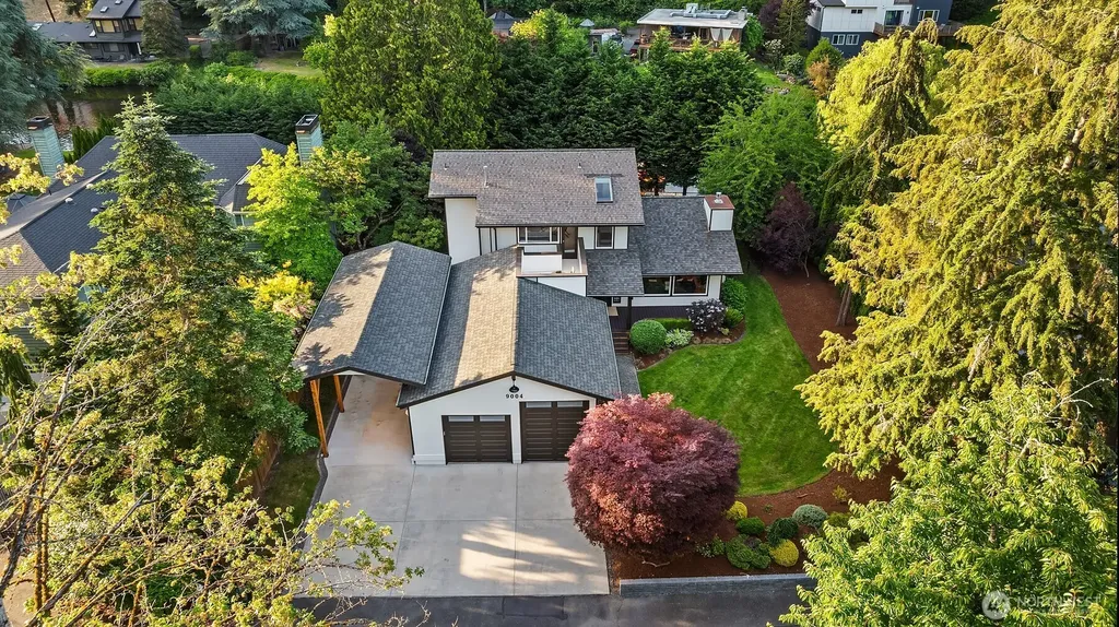 9004 NE 170th Street Kenmore WA 98028
